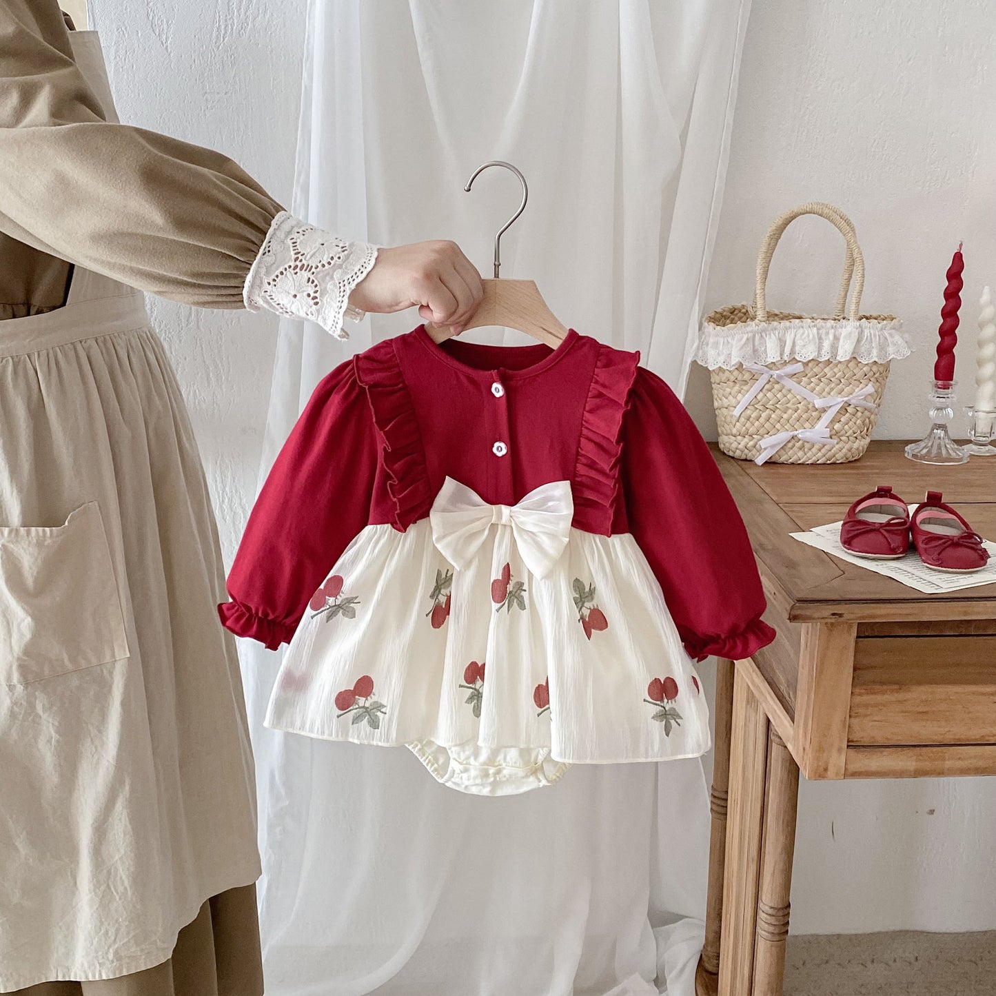 Summer Thin Clothes Western Style Lace Born Princess Red Jumpsuit, Climbing Suit