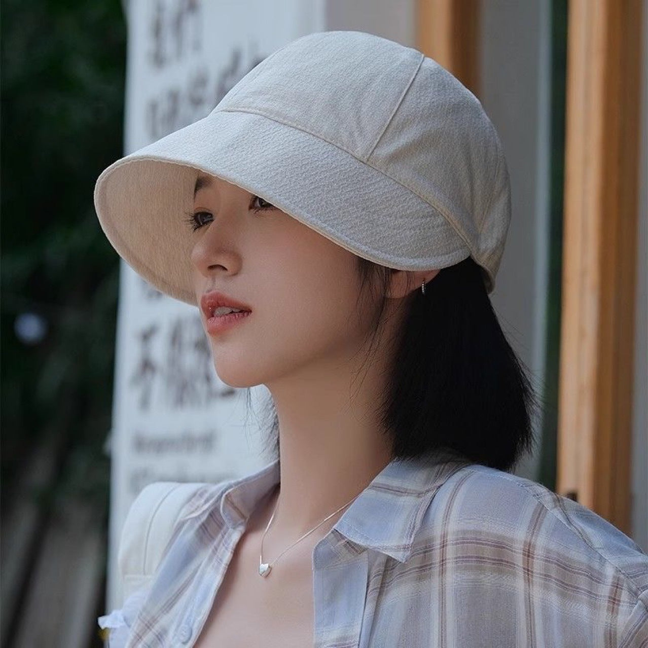 Hat Thin Bucket Wide Brim Makes Face Look Smaller Wig Short Straight Hair