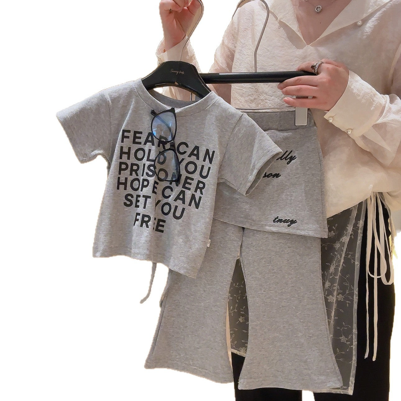 Short Sleeve Bell-bottom Pants Simple Letter Printed T-shirt Fart Curtain Children's Suit
