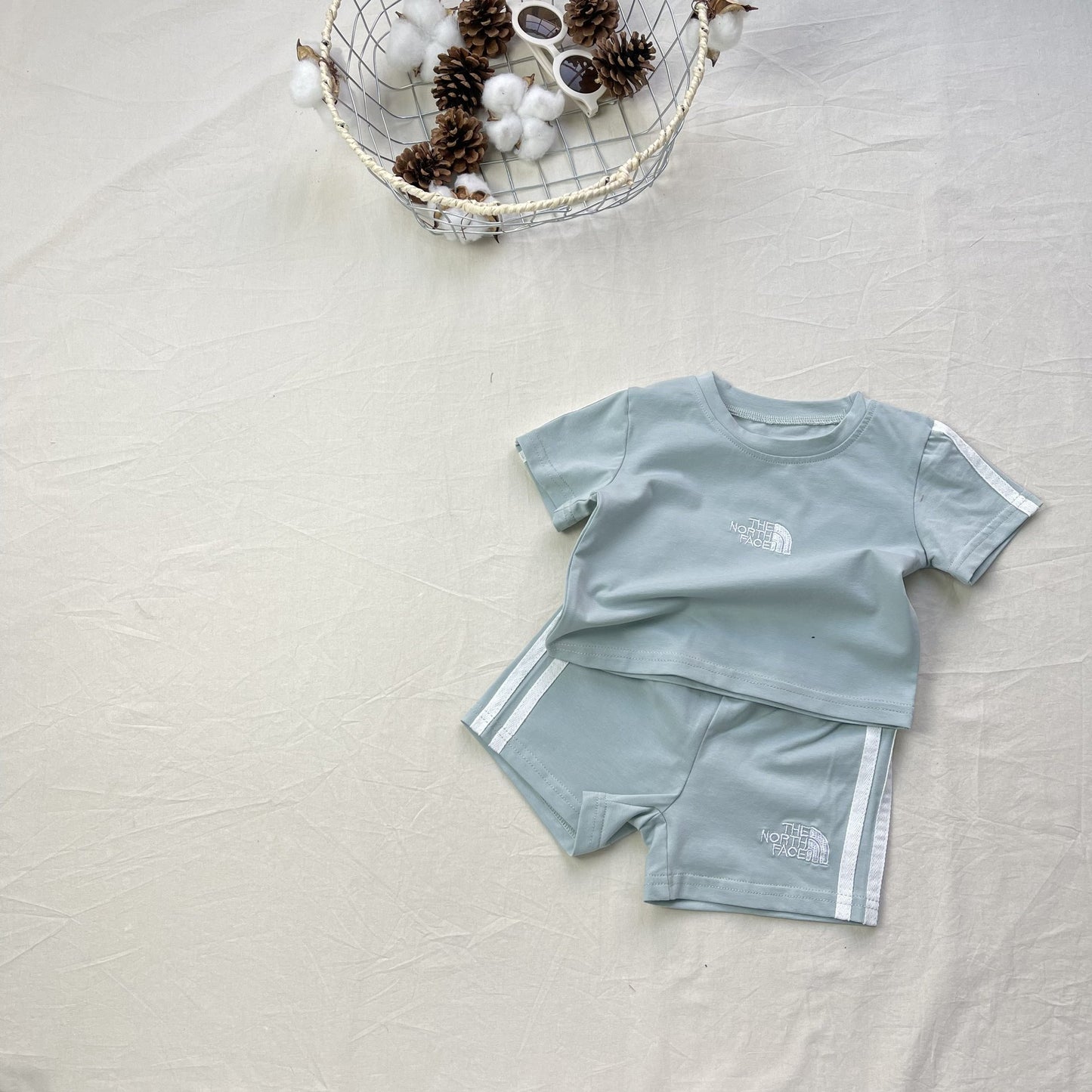Women's & Men's Summer Short-sleeved Shorts T-shirt Sports Two-piece Set Pure Color Children's Suit