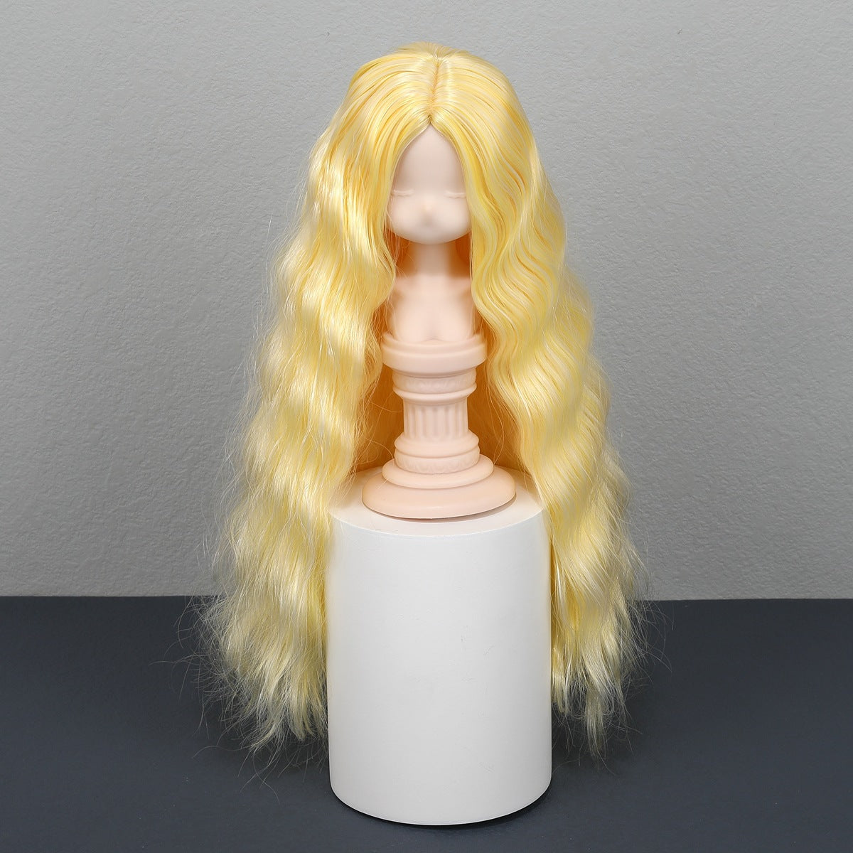 Queen Doll Points Soft Silk Handmade Cos Wig