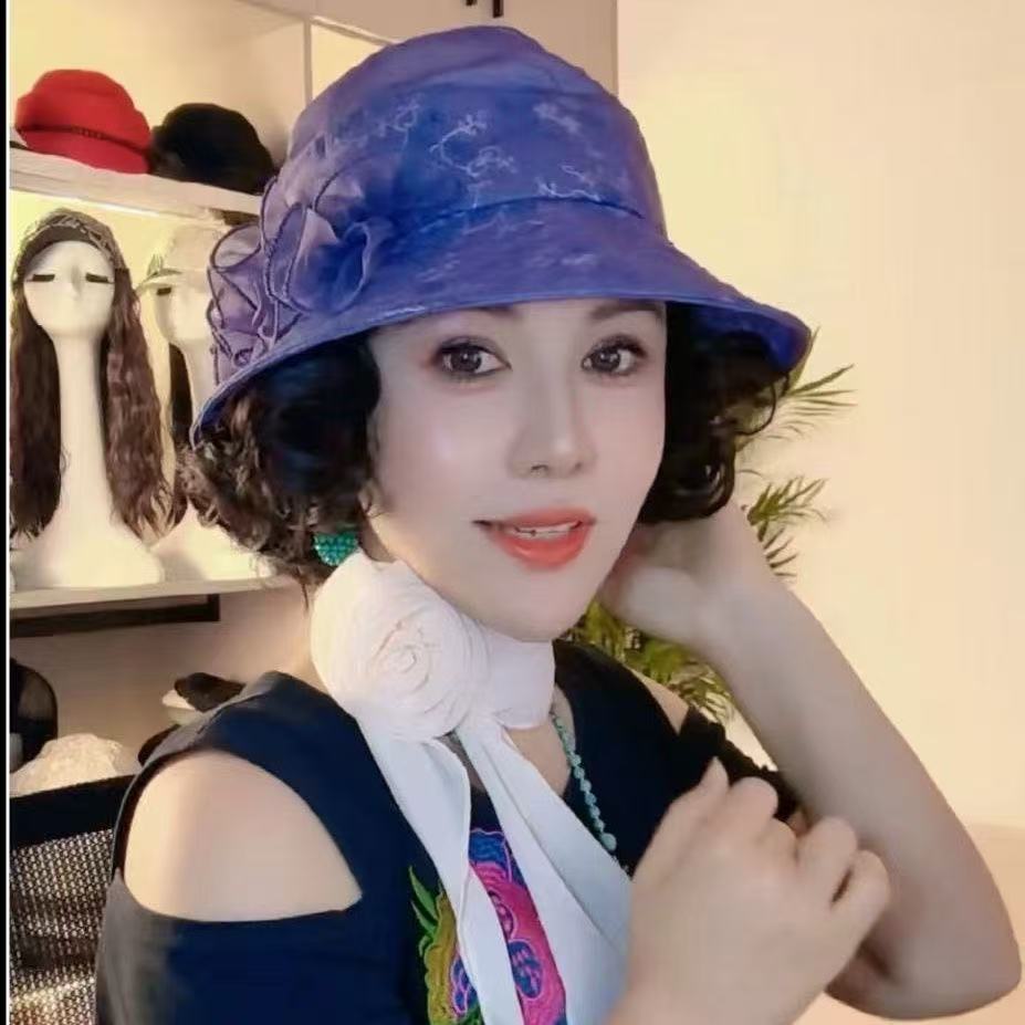 Women's Hat Integrated Bucket Face Slimming Breathable Wig Short Curly Hair