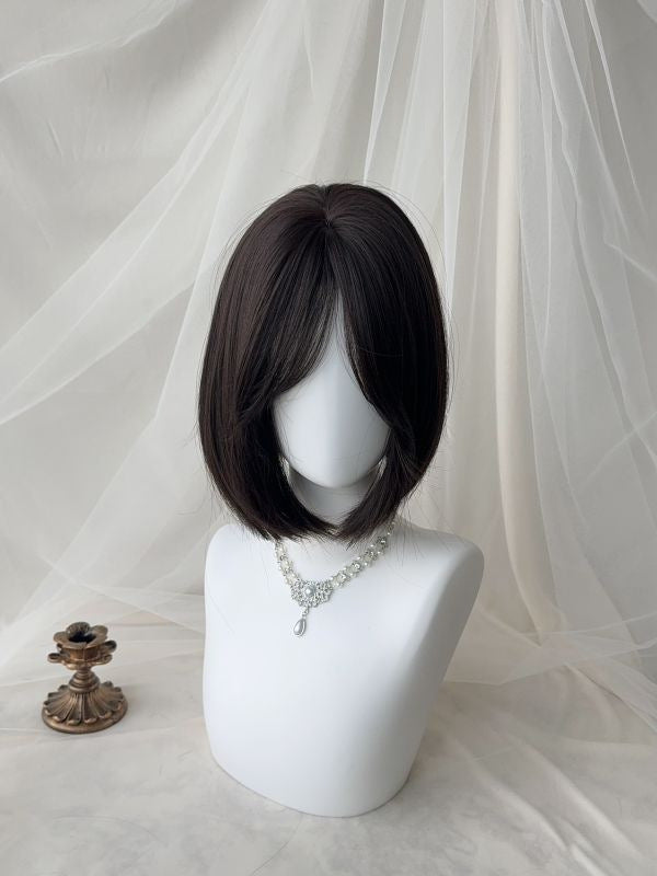 Women's Style One Size Cut Temperament Improving Face Feature Medium Points Wig Short Straight Hair