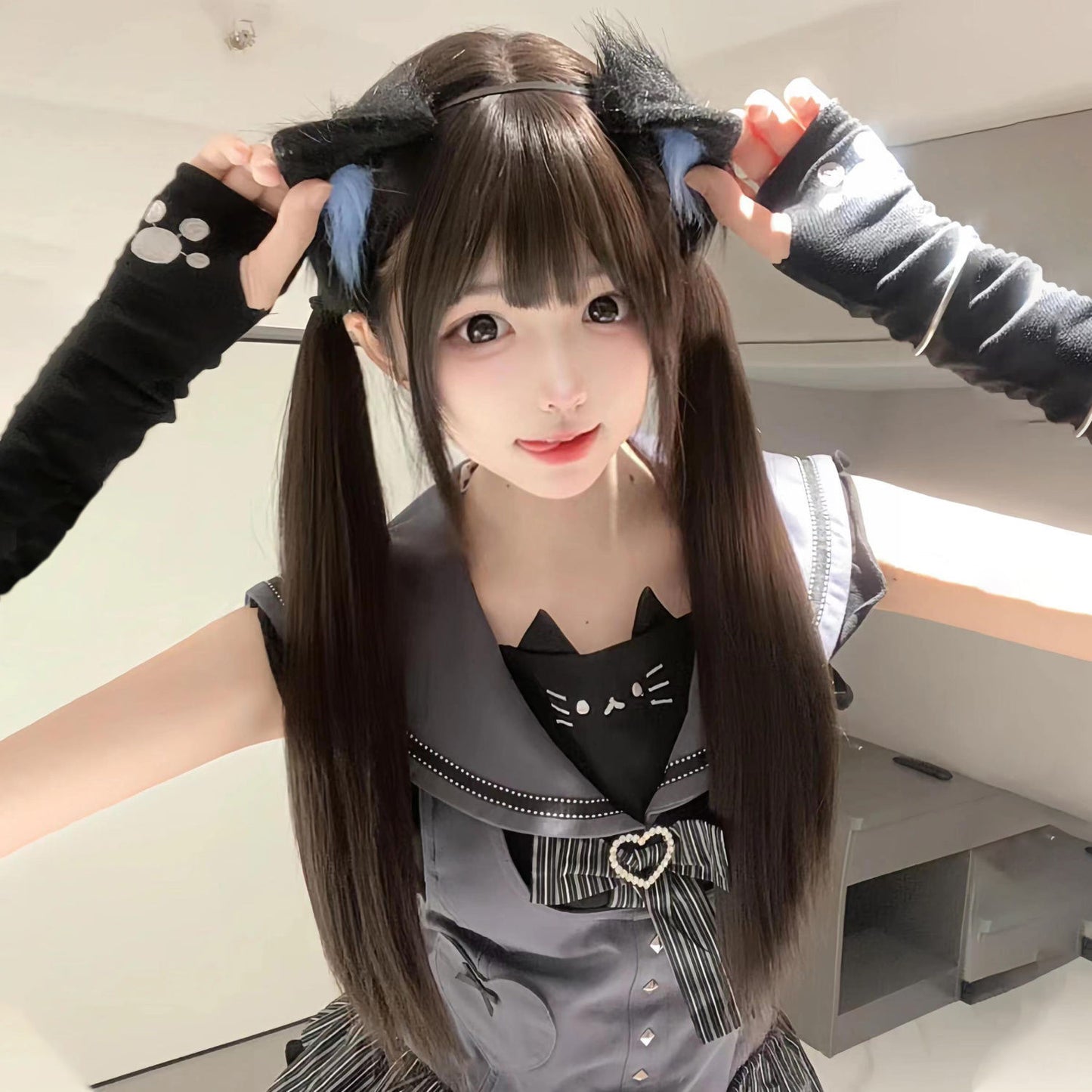 Women's Hair Cute Little Luo Bangs Cold Long Straight Wig