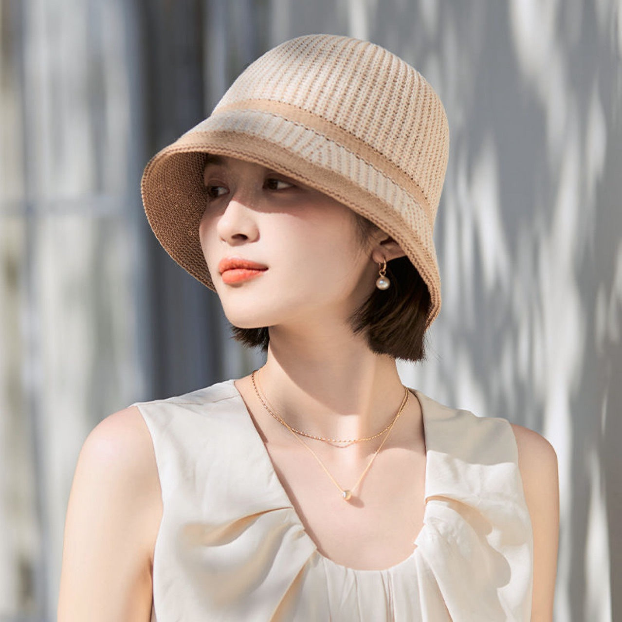Female Travel Fashion Milk Silk Woven Bucket Wig Short Straight Hair