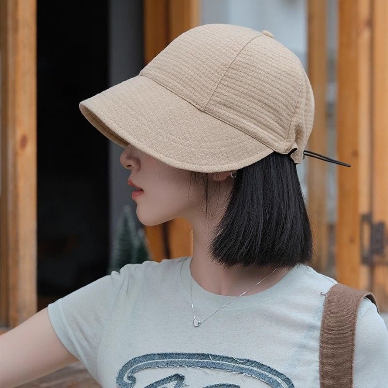 Hat Thin Bucket Wide Brim Makes Face Look Smaller Wig Short Straight Hair