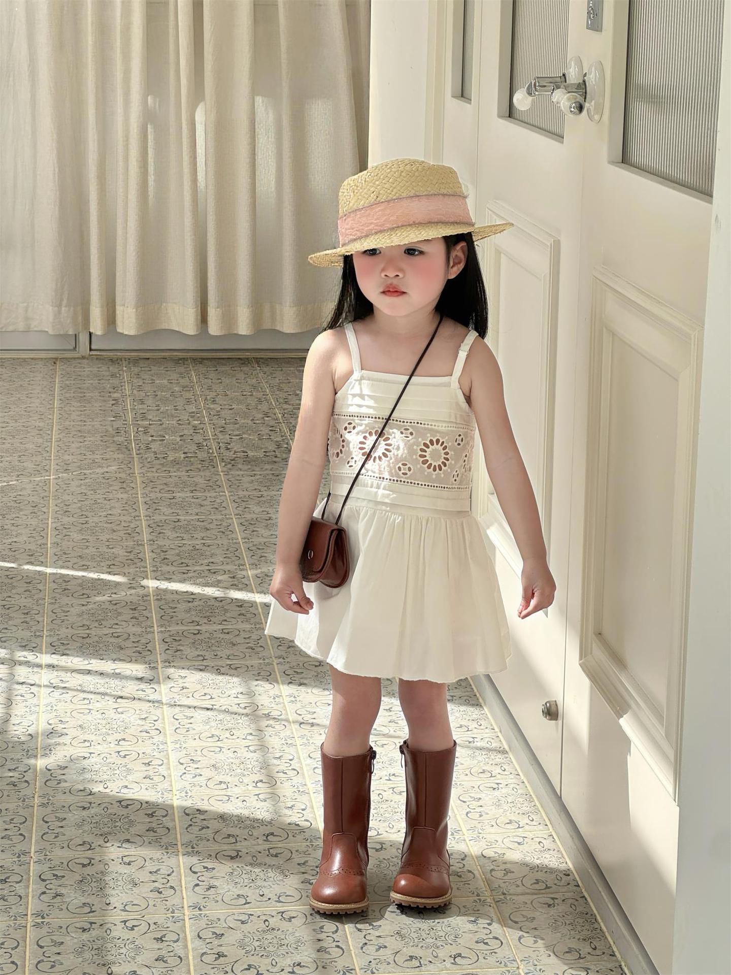 Summer Seaside Vacation Style Embroidered Suspender Skirt White Elegant Princess Children's Dress