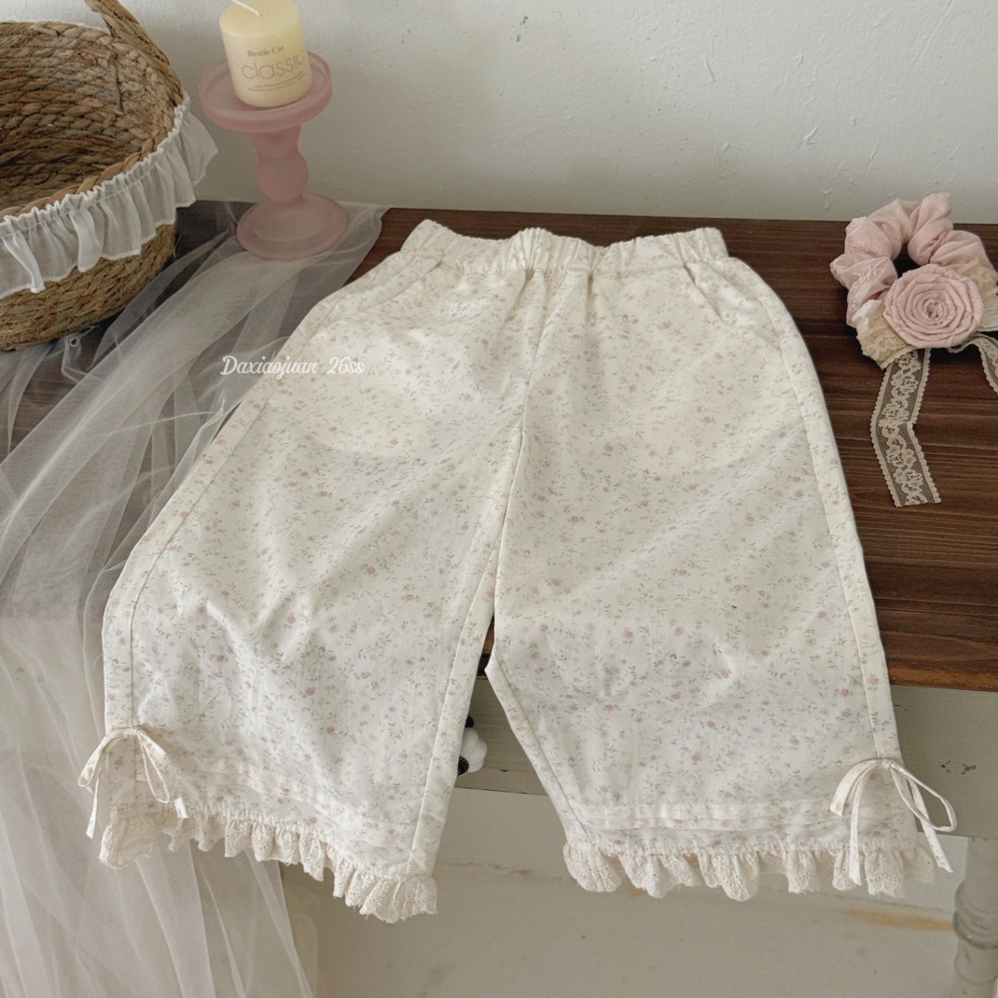Charming Size Roll Floral Anti Mosquito Children's Pants