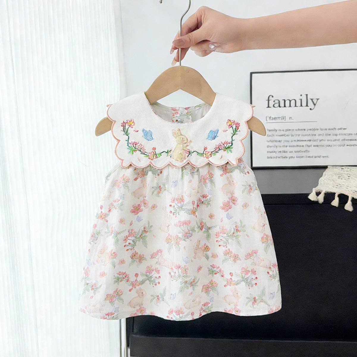 Children's Korean Gentle Fashionable Three-dimensional Embroidered Collar Children's Dress