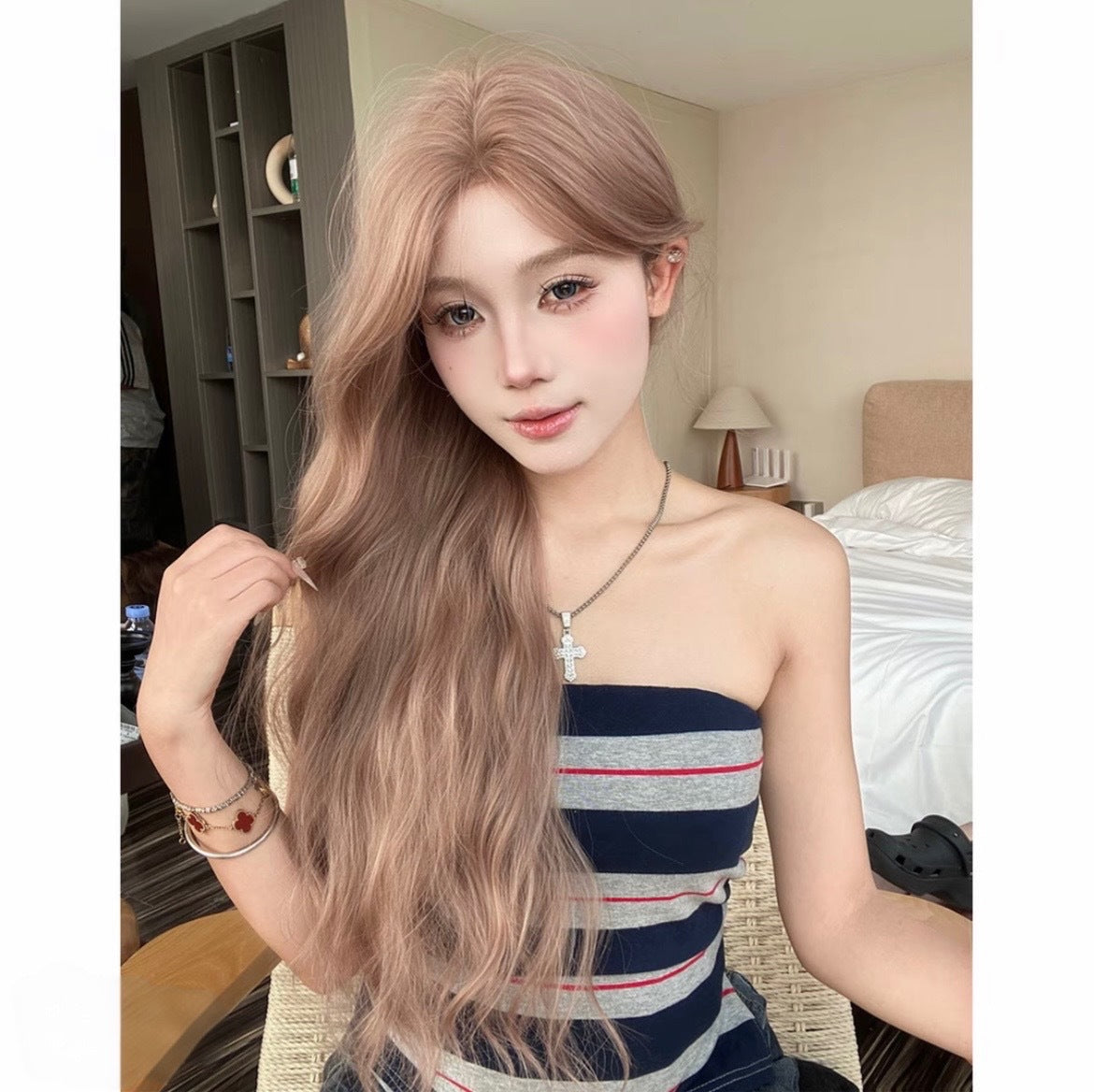 Bean Pink Forehead Lace Curly Hair Atmosphere V Face Realistic Wig Long Curls