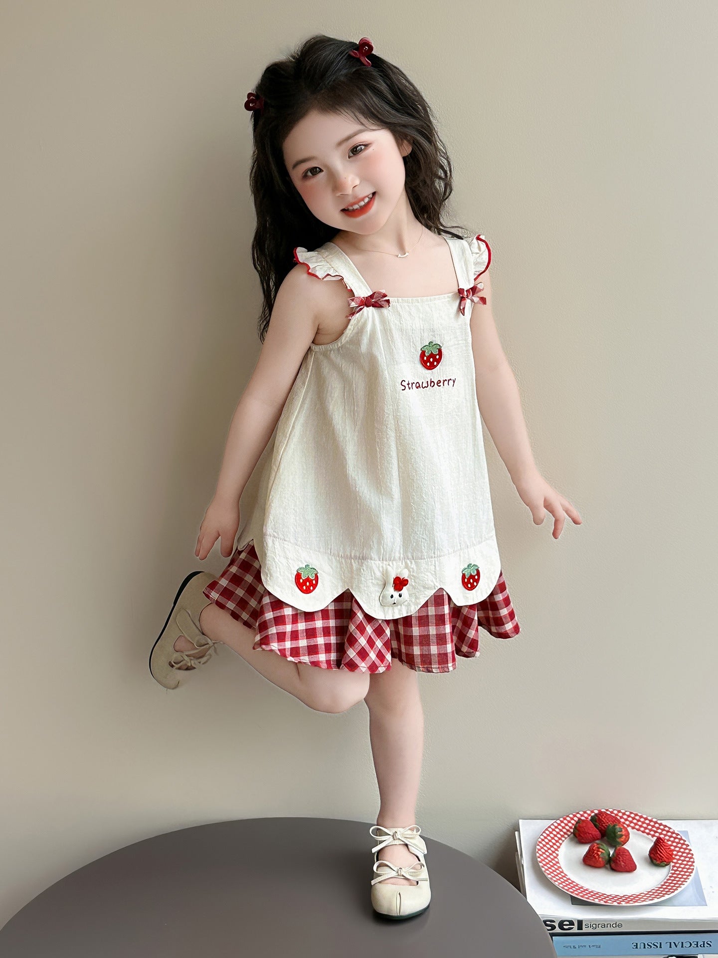 Children's Summer Sweet Strap Strawberry Princess Children's Dress