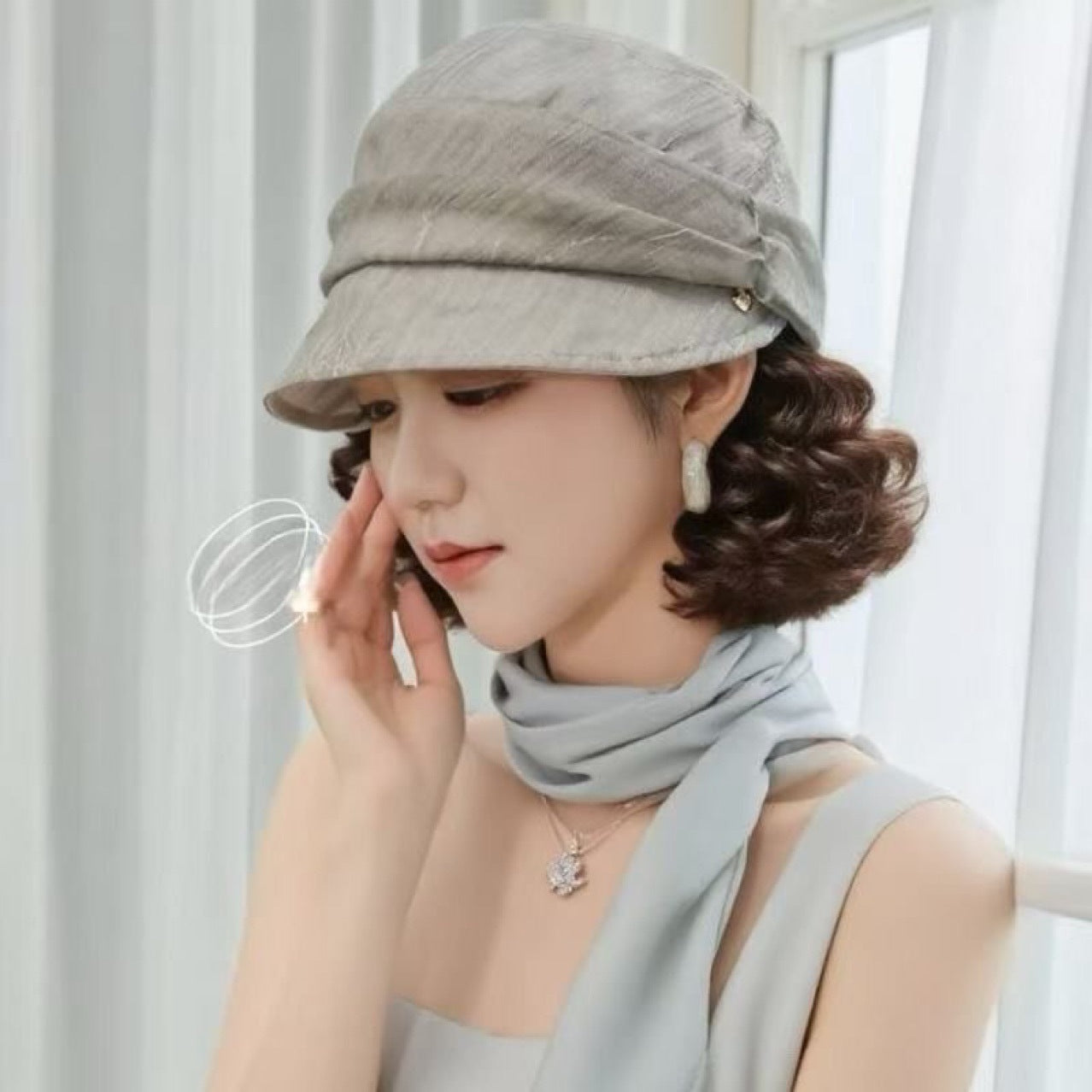 Pleated Face Slimming Fashion Mom Peaked Wig Short Curly Hair