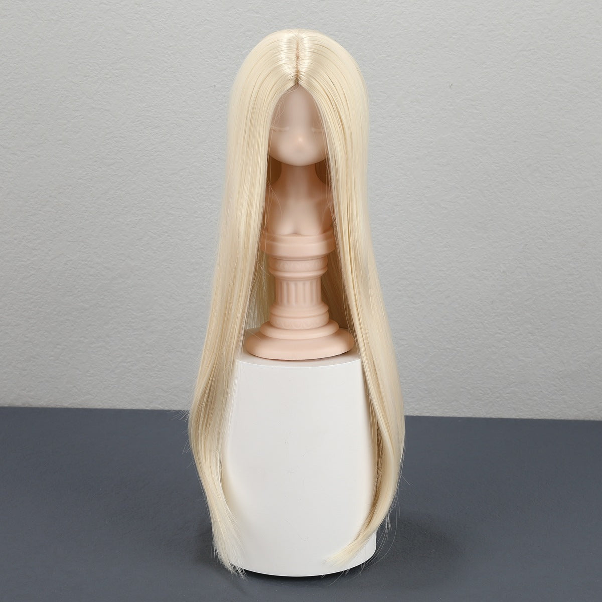 Small Soft Silk Medium Distribution Embryo Hand Cos Wig
