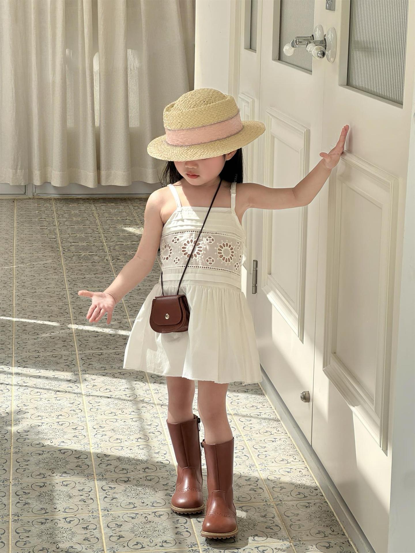 Summer Seaside Vacation Style Embroidered Suspender Skirt White Elegant Princess Children's Dress