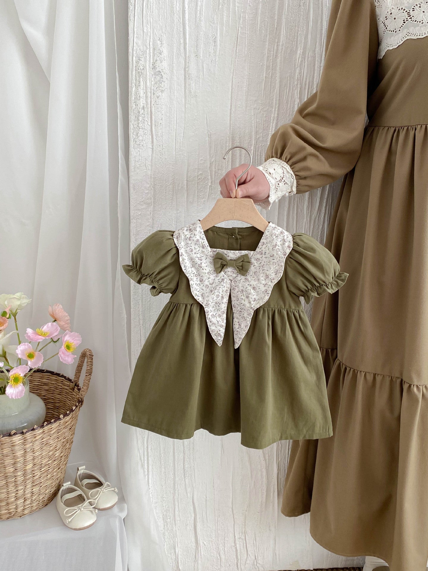 Children's Super Fashionable Skirt Floral Doll Collar Children's Dress