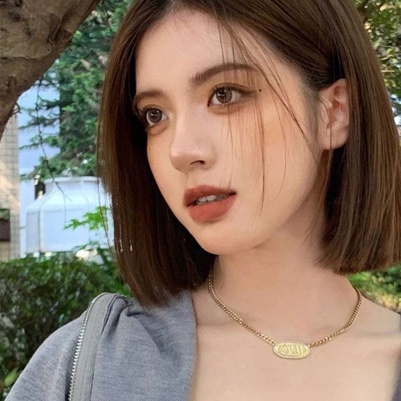 Women's Style One Size Cut Temperament Improving Face Feature Medium Points Wig Short Straight Hair