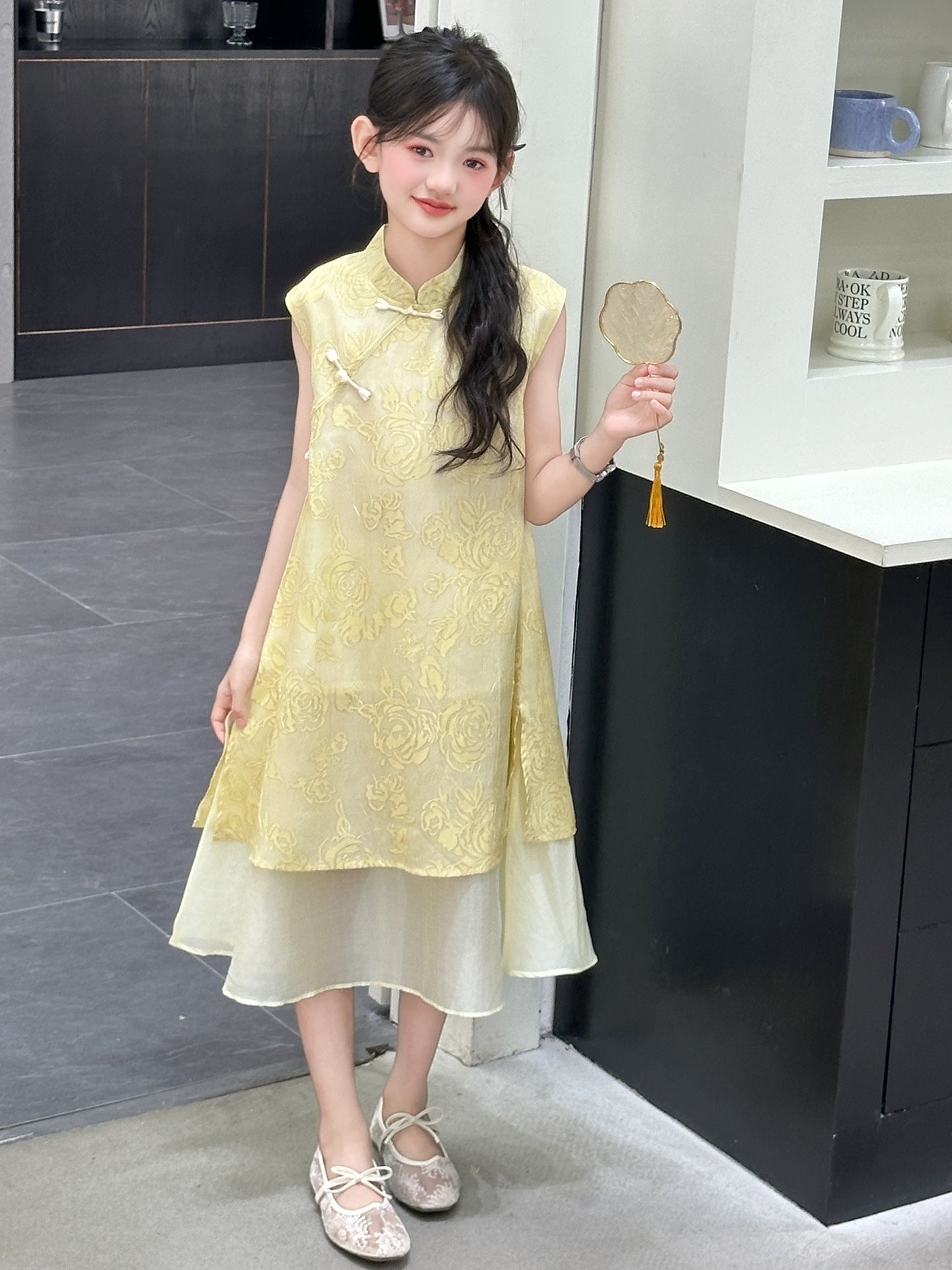 Children's Cheongsam Chinese Style Sleeveless Buckle Skirt Medium Children's Dress