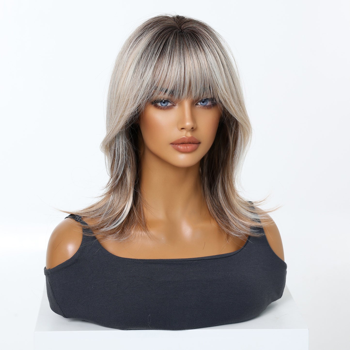 Natural Realistic Lightweight Breathable Summer Gradient Gray Gold Collarbone Length Wig Short Straight Hair