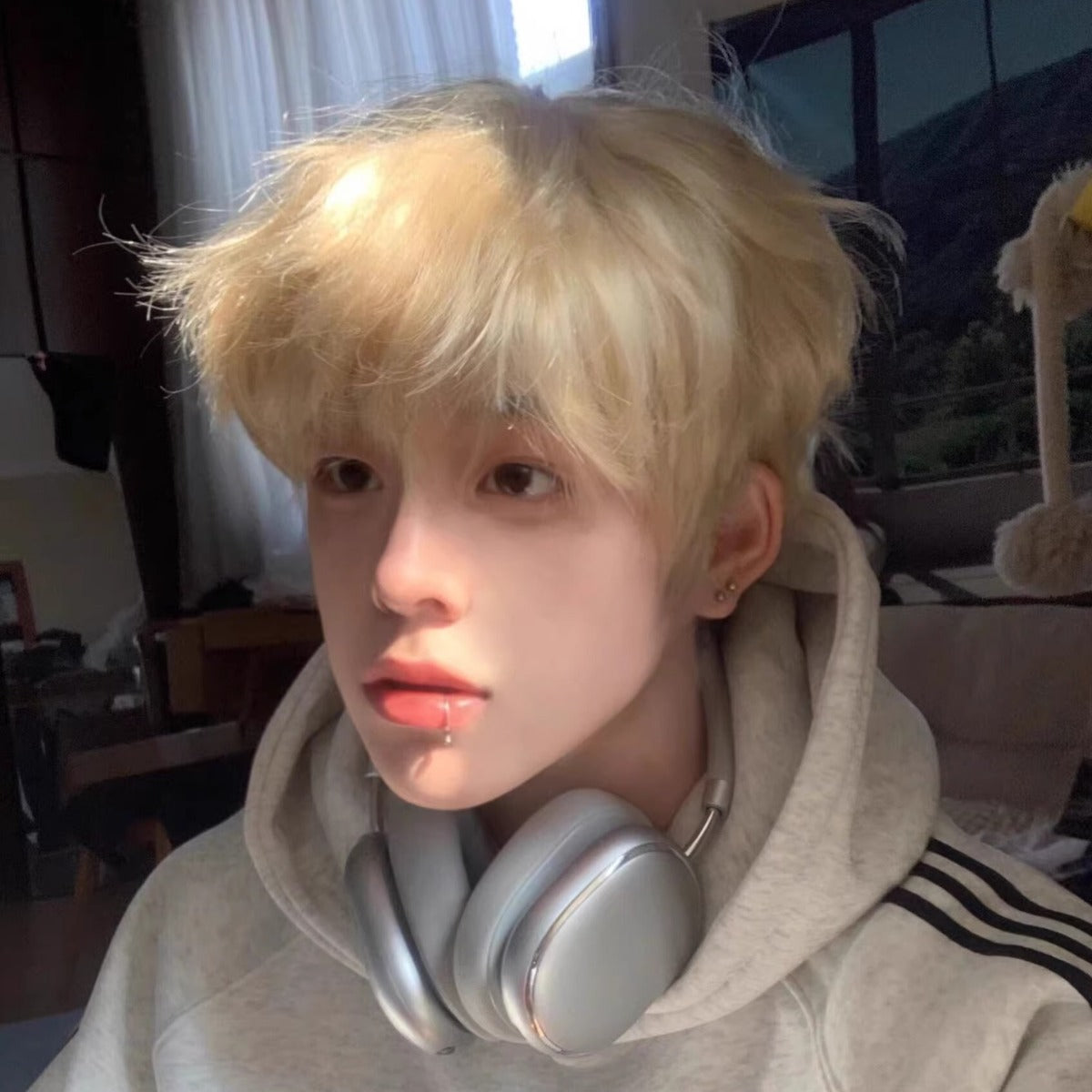 Men's White Gold Color Boys Natural Fluffy Wig Short Straight Hair