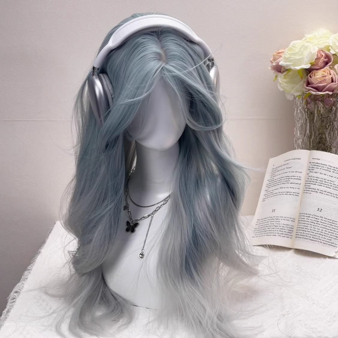 Female Curly Hair Ice Blue Gradient Middle Temperament Cold Wig Long Curls