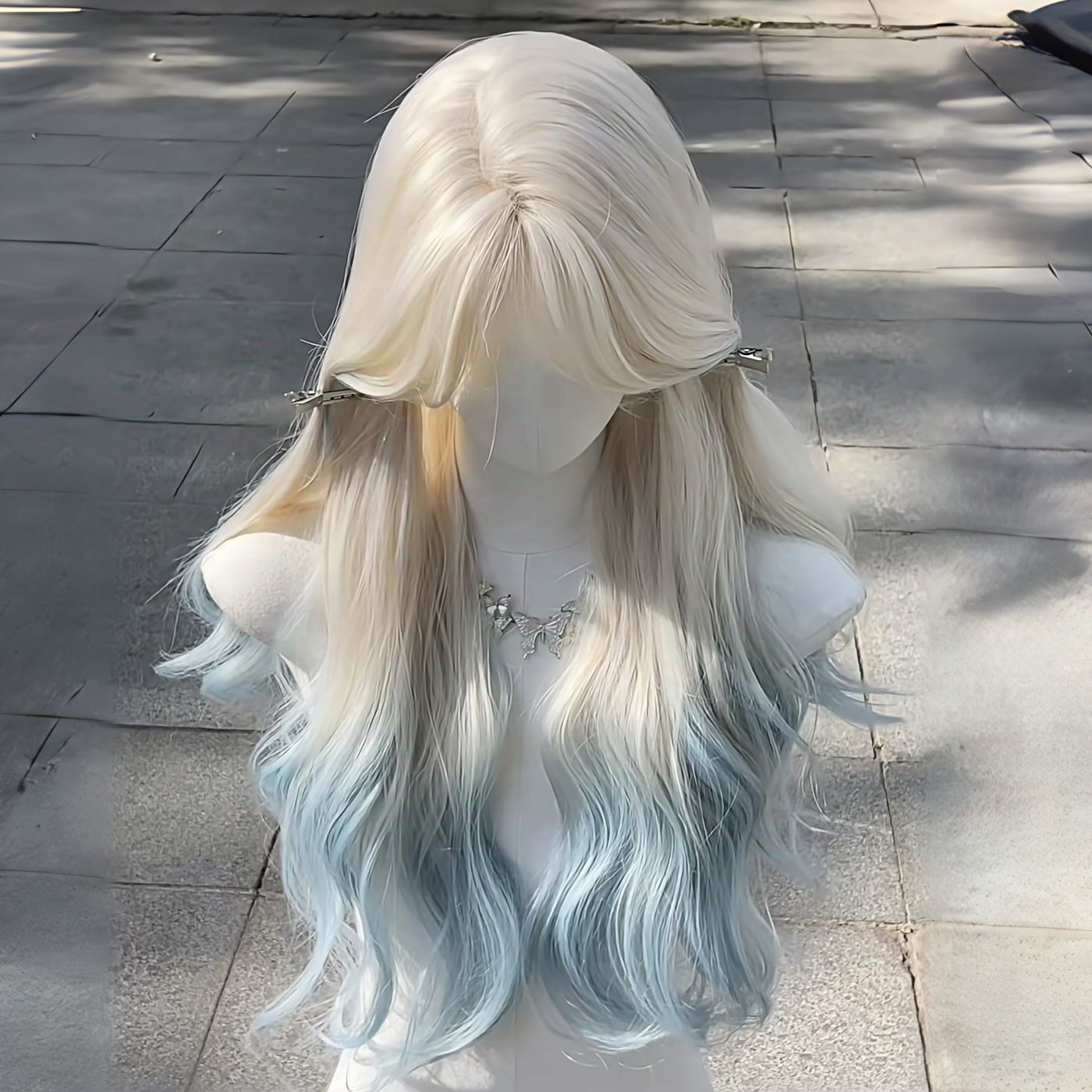 Female Platinum Color Gradient Blue Medium Atmosphere Temperament Wig Long Curls