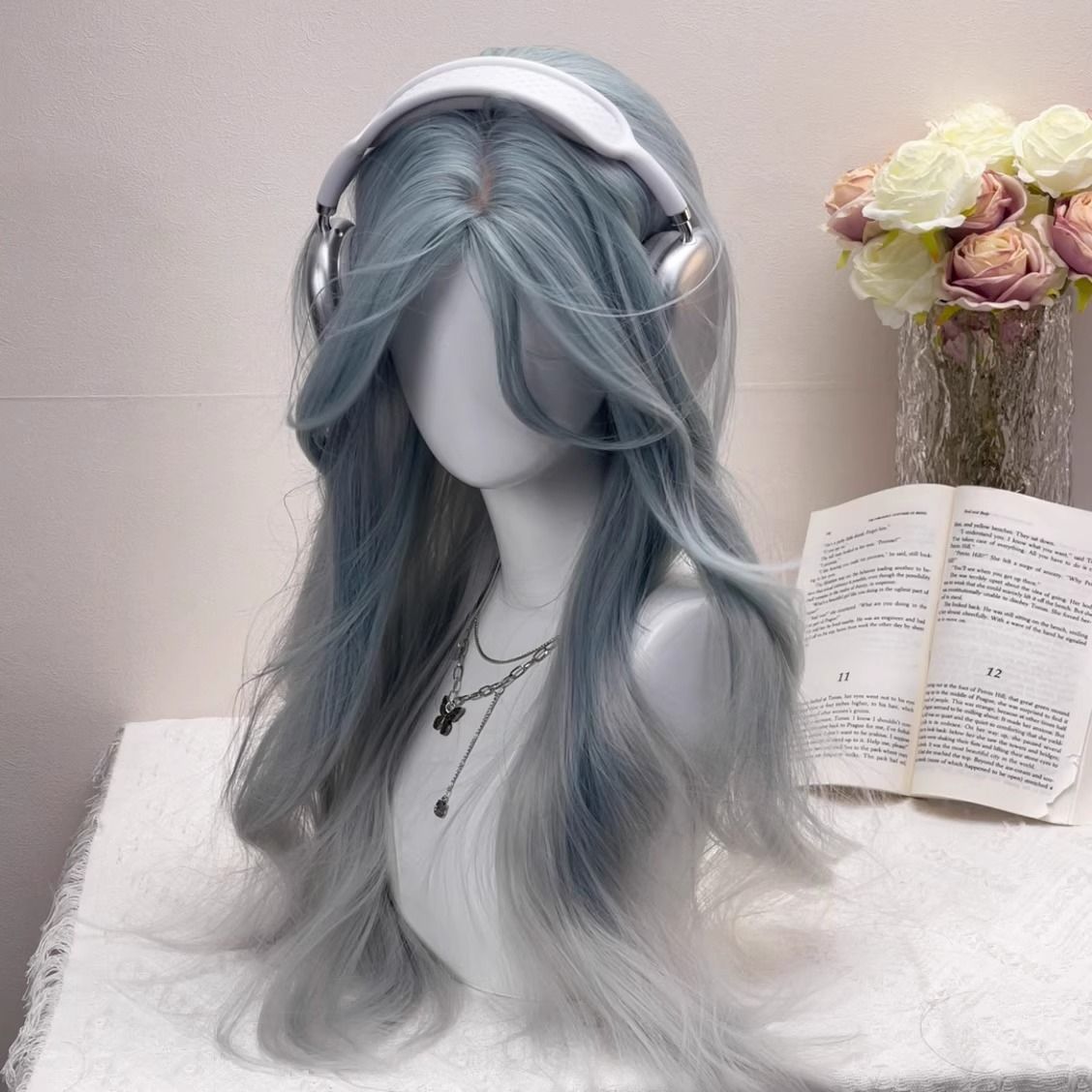 Female Curly Hair Ice Blue Gradient Middle Temperament Cold Wig Long Curls