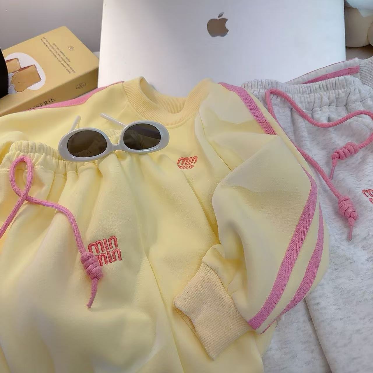 Children's Clothing Fashionable Sweater Older Sports Children's Suit