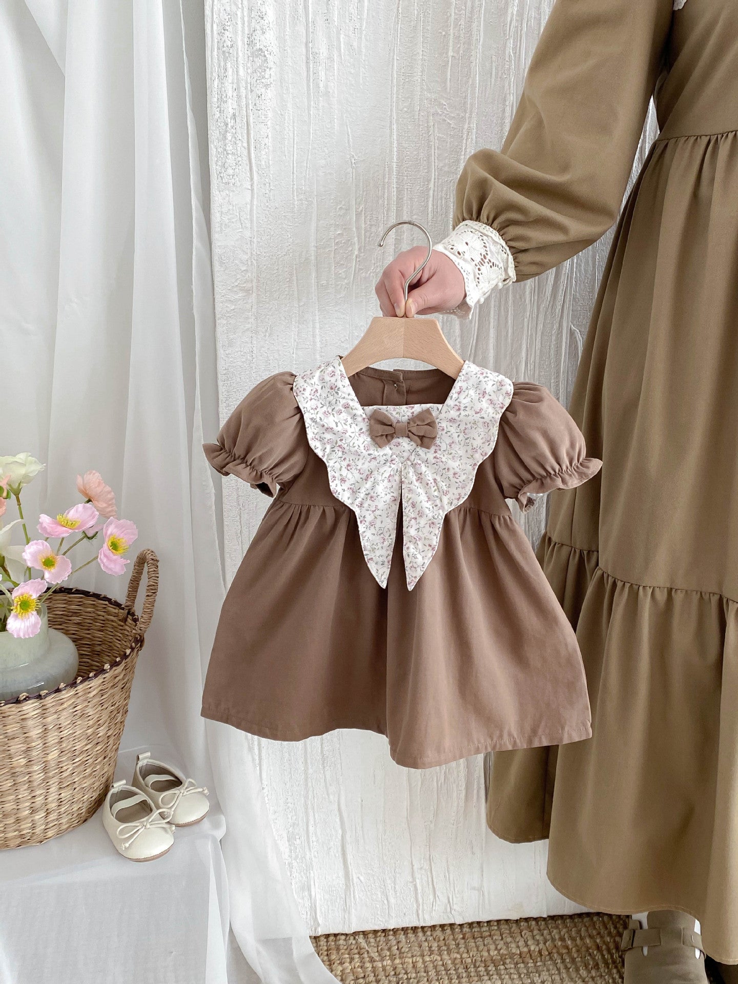 Children's Super Fashionable Skirt Floral Doll Collar Children's Dress