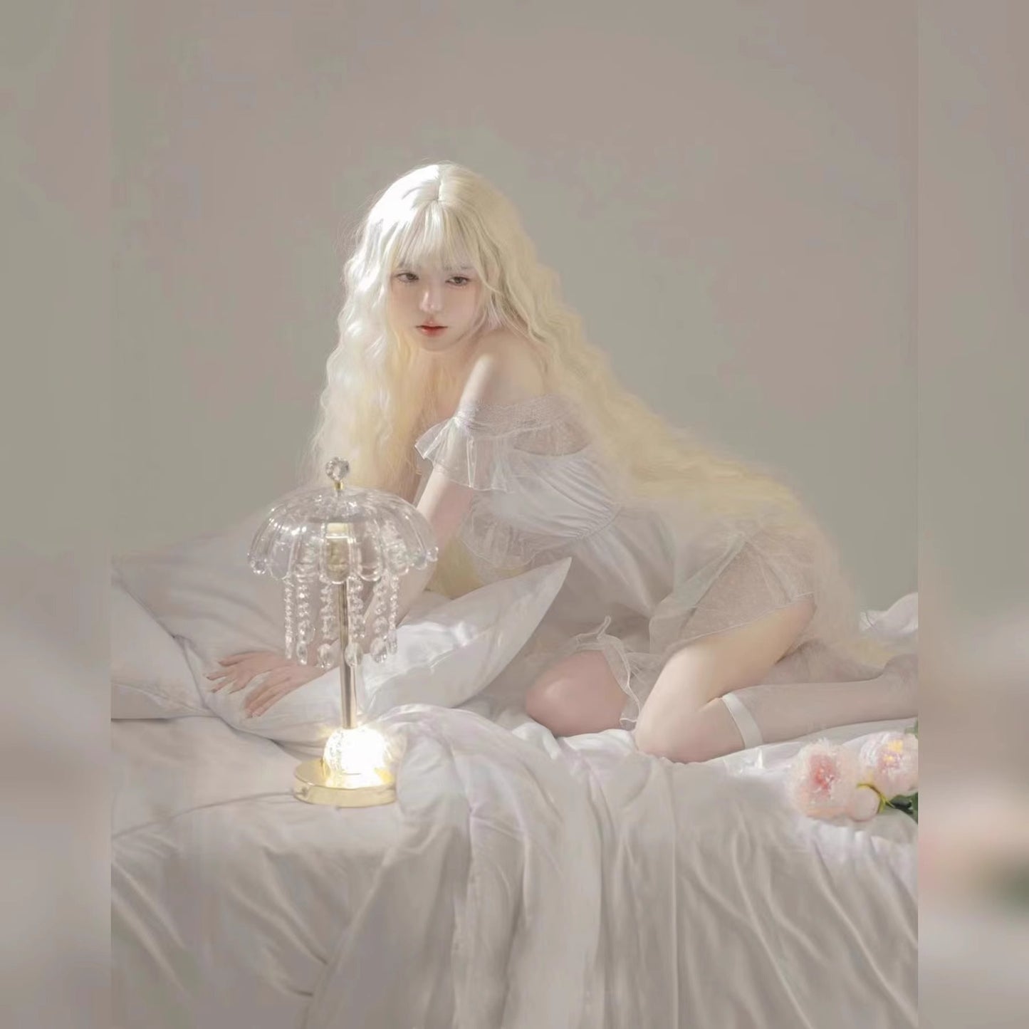 Super Curly Hair Light Golden Female Lolita Water Wig Long Curls