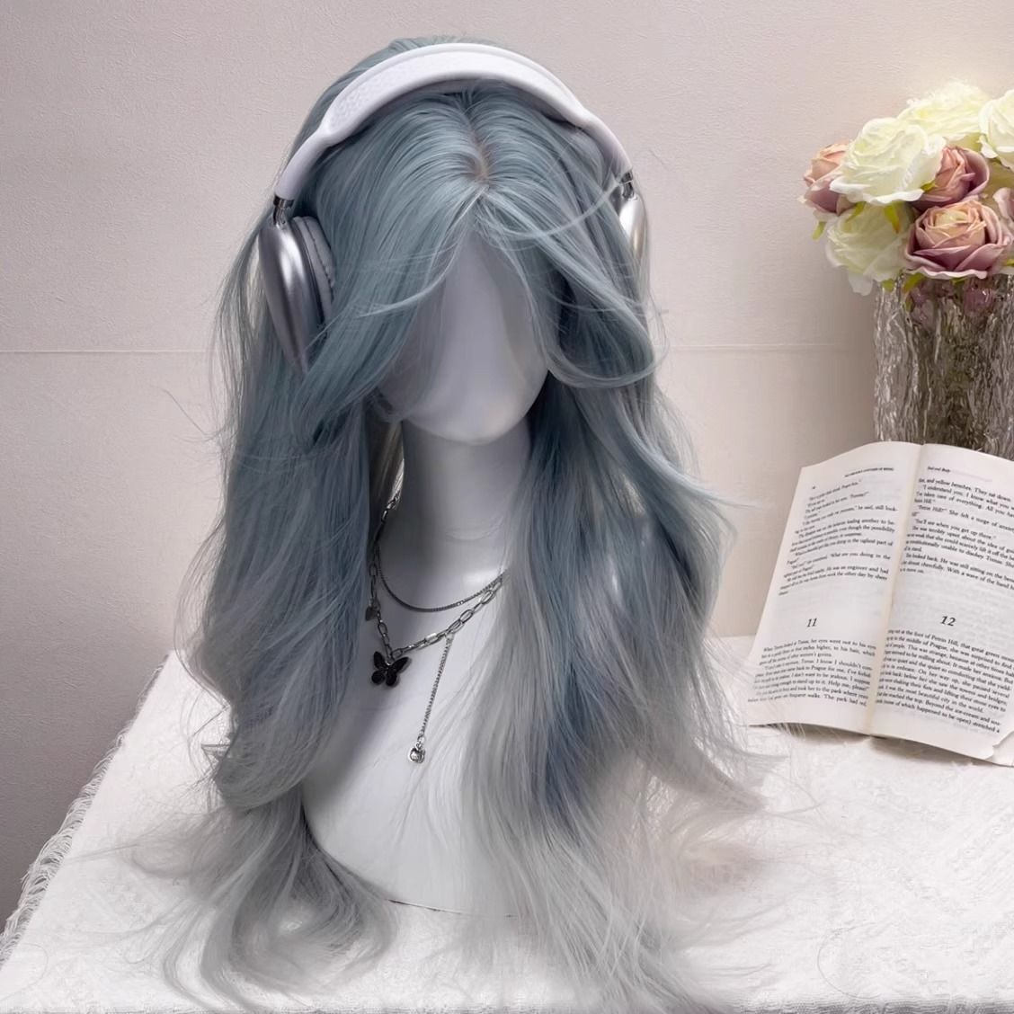 Female Curly Hair Ice Blue Gradient Middle Temperament Cold Wig Long Curls