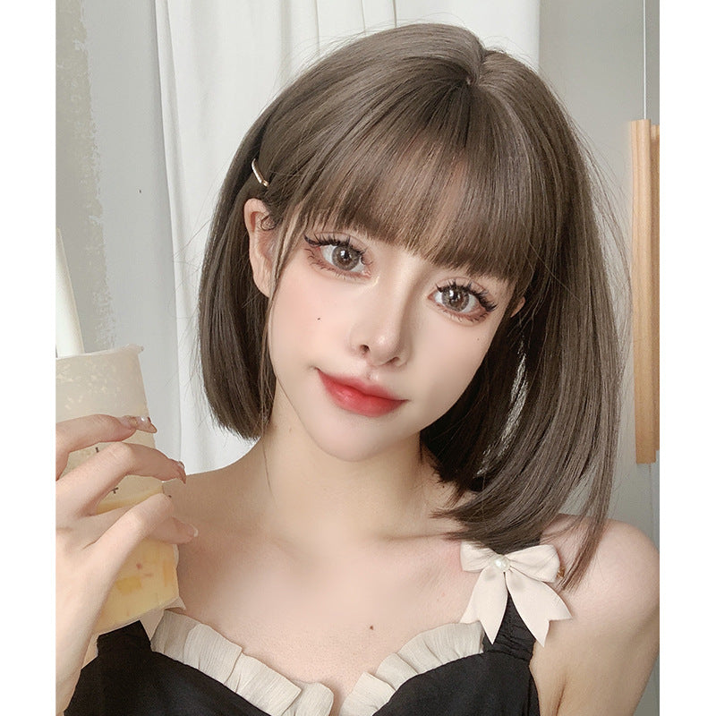 Women's Round Face Trimming Full Head Realistic Wig Short Straight Hair