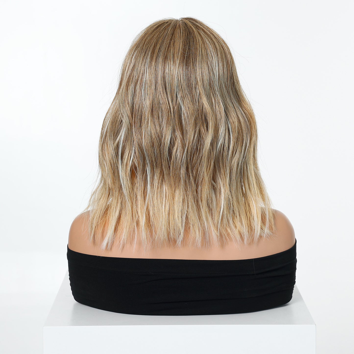 Light Gold Gradient Mid-length Wavy Fashion Lady Natural Wig Short Curly Hair