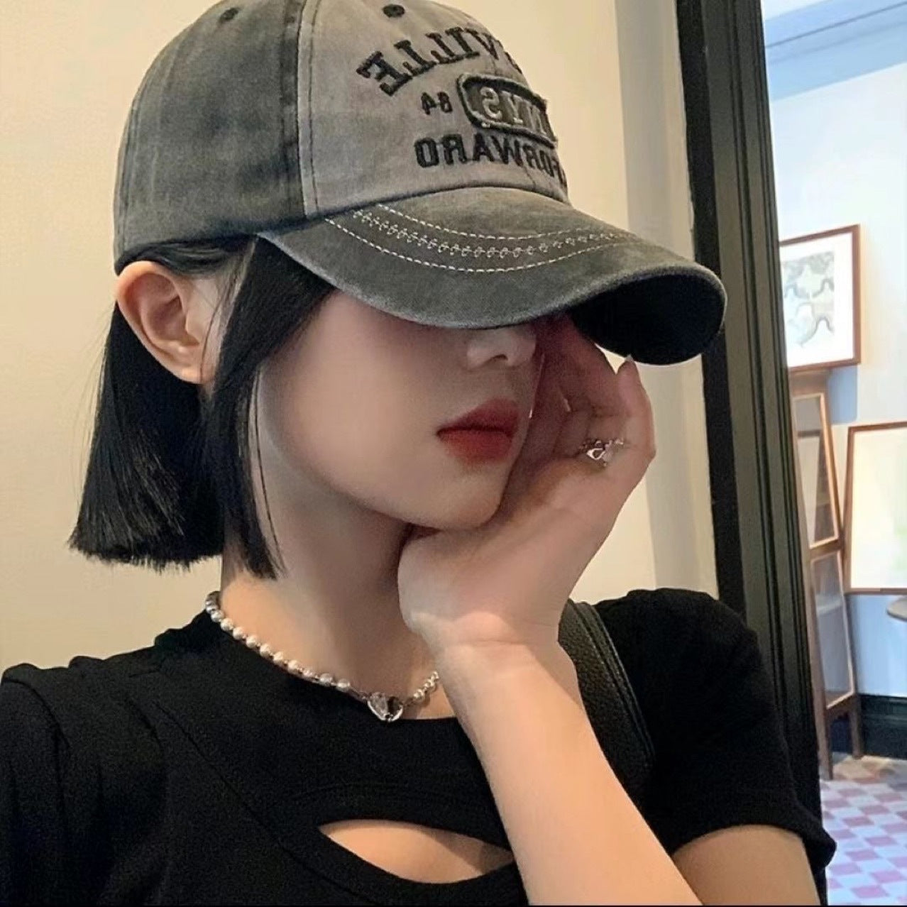 Hat One Female Fashion Natural Realistic Baseball Wig Short Straight Hair
