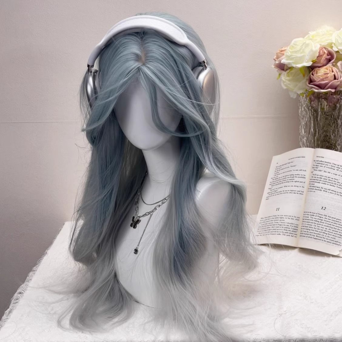 Female Curly Hair Ice Blue Gradient Middle Temperament Cold Wig Long Curls
