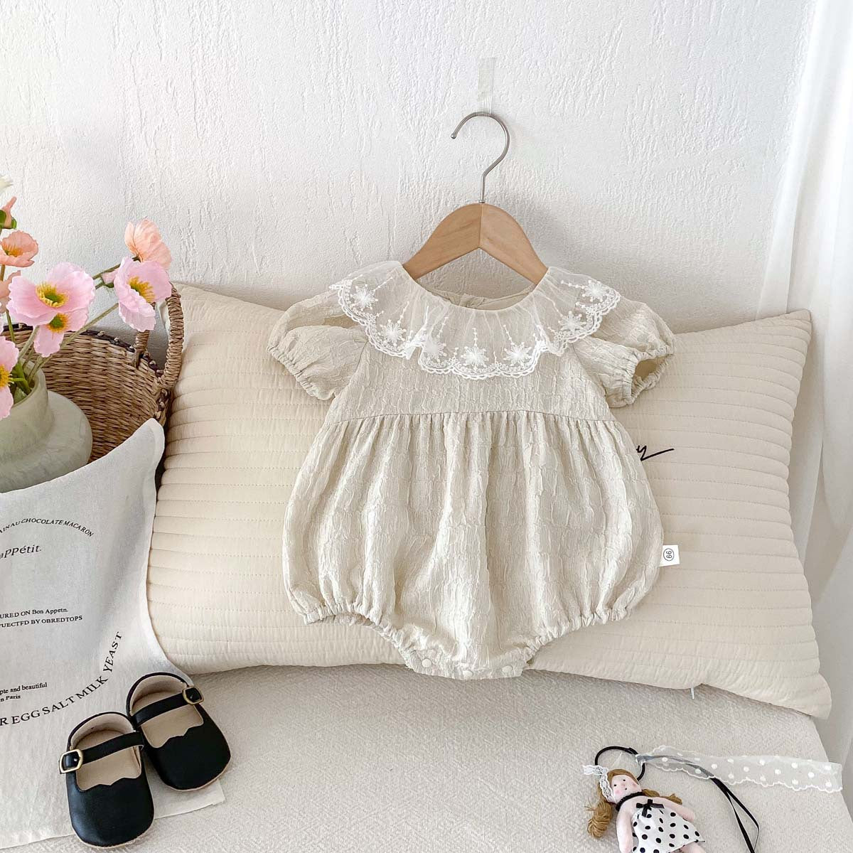 Style Western Summer Short Sleeve Jumpsuit Lace Peter Pan Collar Jumpsuit, Climbing Suit