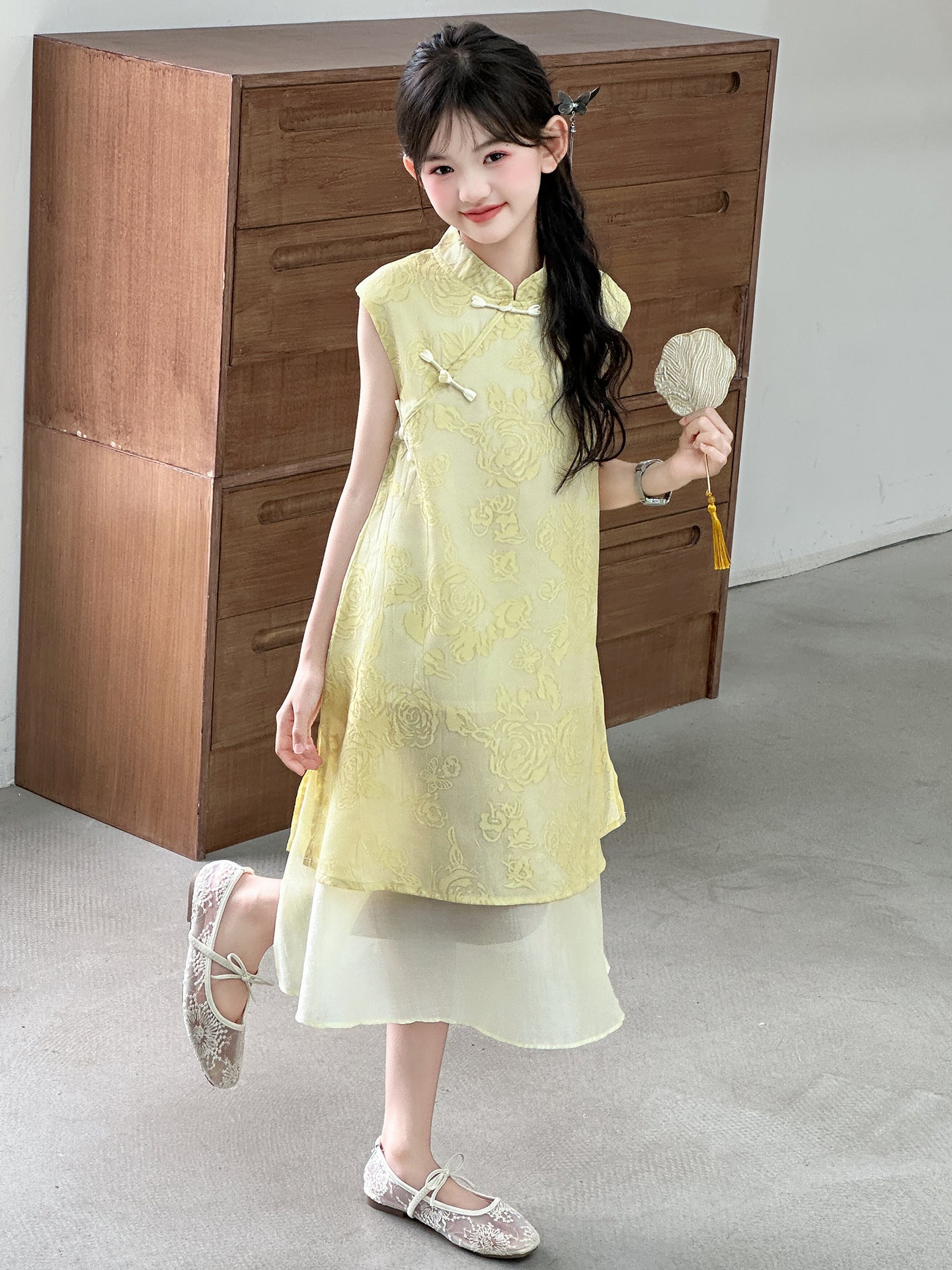 Children's Cheongsam Chinese Style Sleeveless Buckle Skirt Medium Children's Dress