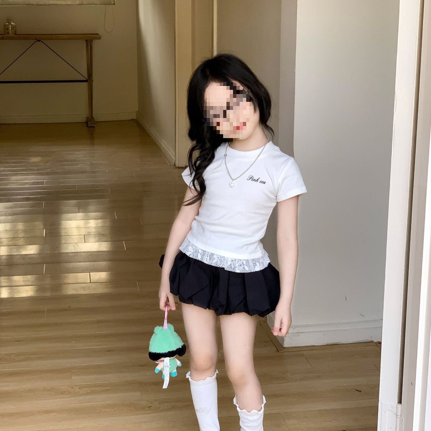 Children's Suit Letter Lace Short-sleeved Bud Skirt Pants Two-piece Children's T-shirt