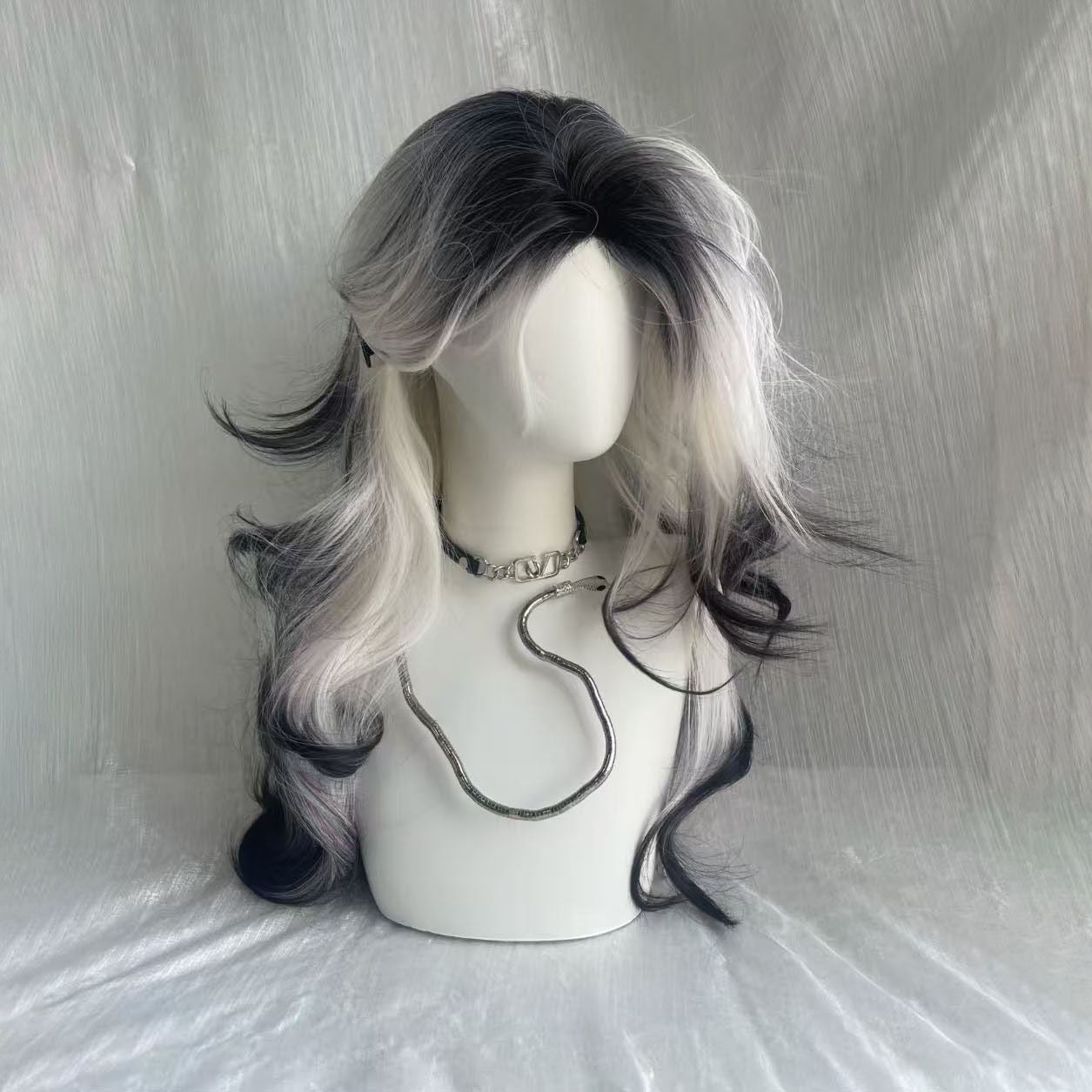 Black White Gradient Explosion Top Paris Painting Dyed Female Simulation Wig Long Curls