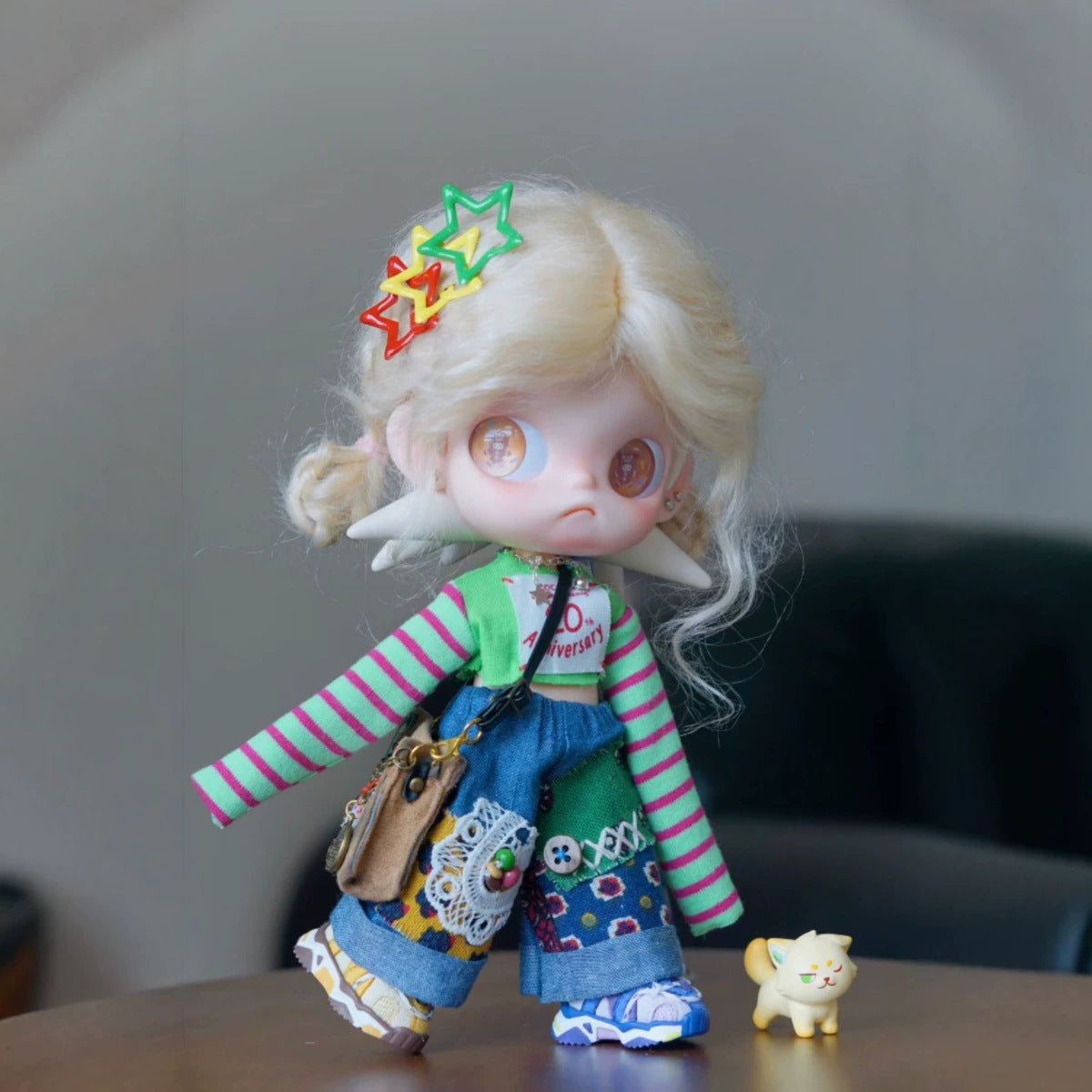 Platinum Curly Hair Action Figure Yearning Doll Cos Wig